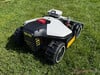 Traseira do Mammotion Luba Mini AWD 800