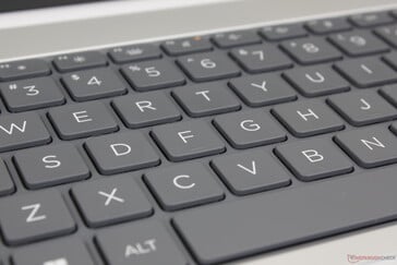 As teclas são firmes, com feedback mais nítido do que a maioria dos outros subnotebooks