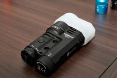 A Acebeam M1 2.0 vem com uma tampa difusora.