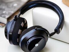 Os mais recentes fones de ouvido EEG da Neurable são mais leves e mais acessíveis. (Fonte da imagem: Neurable)