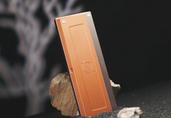 Teclado para jogos QwertyKeys Neo65 Core Plus na vertical