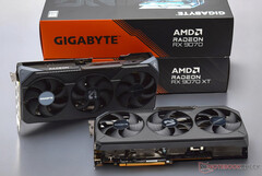 A Radeon RX 9070 XT se torna prioridade para os parceiros da AMD, já que a RX 9070 mais barata tem dificuldades para competir