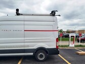 Tesla Supercharger equipe de manutenção (imagem: Grinolam/Reddit)
