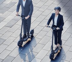 O Xiaomi Electric Scooter 4 Pro (2ª geração) foi lançado mundialmente em maio do ano passado. (Fonte da imagem: Xiaomi)