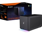 As novas caixas de jogo AORUS da Gigabyte são as primeiras eGPUs refrigeradas a água. (Fonte da imagem: Gigabyte)