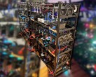 Plataforma de mineração Crypto com placas NVIDIA (imagem: miner69niner/Reddit, editado)