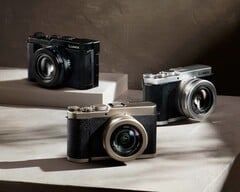 A Lumix L10 está disponível em três cores, sendo que a Titanium Gold é oferecida como uma edição limitada.