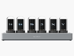 O Tesla S3xy Time Glow Clock tem seis telas coloridas IPS. (Fonte da imagem: Tesla)