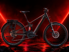 A Trek Allant+ FS possui uma bateria de 800 Wh