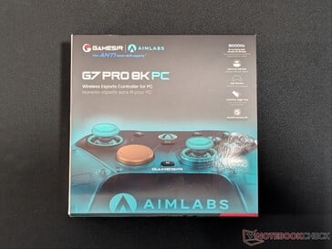 Embalagem de varejo do controle GameSir G7 Pro Aimlabs Edition.