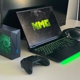 O laptop para jogos mais rápido agora está ainda melhor graças ao mini LED de 300 Hz - Análise do laptop XMG Neo 16 E25 RTX 5090
