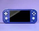 O RG 55G1 possui um design semelhante ao do Switch Lite. Na foto: o console portátil para jogos na cor Indigo.