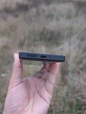 Protótipo do smartphone Sony Xperia 5G. (Fonte da imagem: OLX)