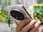 Um vídeo detalhado de desmontagem mostra os componentes internos do Vivo X200 Ultra (Fonte da imagem: Wekihome)