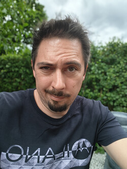 Selfie com o realme GT 7 (modo retrato)