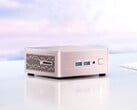 O mini PC Geekom A5 possui uma APU AMD, até 64 GB de RAM e acabamento dourado.