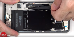 Teardown do Pixel 8 Pro. (Fonte: PBK Reviews)