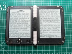 O e-reader de tela dupla DIY (Fonte da imagem: thread do spacerower no Reddit)