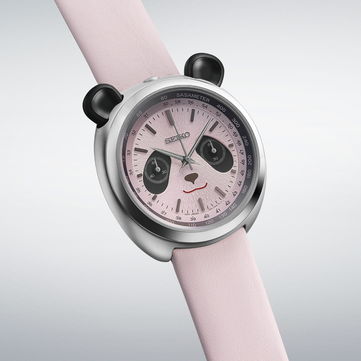 O Seiko Power Design Project Panda Chronograph em rosa