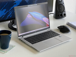 Testando o HP EliteBook 1040 G10. Unidade de teste fornecida pela campuspoint.de
