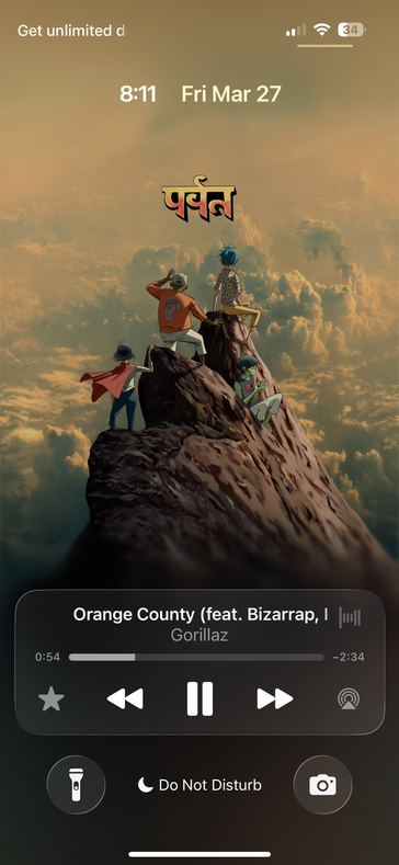 A tela de bloqueio do Apple Music é uma das opções mais limpas de interface do usuário para esse aplicativo, com os álbuns