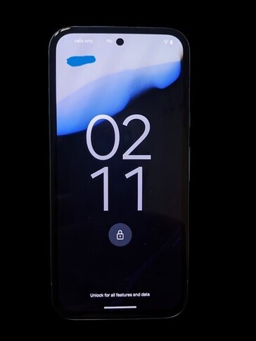 O Pixel 8a em um suposto acabamento azul. (Fonte da imagem: @yabhishekhd)