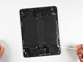 O iPad Apple é quase impossível de consertar, e as peças de reposição caras tornam os reparos menos atraentes. (Fonte da imagem: iFixit)
