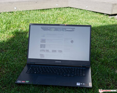 Lenovo Legion 5 17 sob a sombra