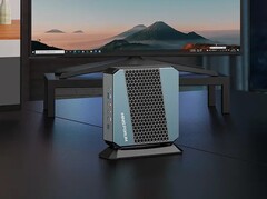 Mini PC de alta qualidade com chassi de fibra de carbono e refrigeração de metal líquido. (Fonte de imagem: Minisforum)