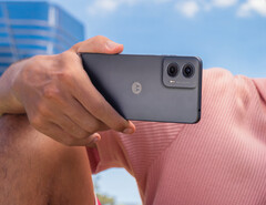 O Moto G24 será lançado com Android 14 em quatro opções de cores. (Fonte da imagem: Motorola)