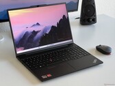 Análise do Lenovo ThinkPad E16 G1 AMD - Laptop grande para escritório com potência AMD e tela WQHD