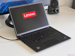 Em análise: Lenovo ThinkPad T14s G4. Dispositivo de teste fornecido pelo senhor: