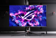 A Asus ainda não confirmou oficialmente o preço sugerido do ROG Swift OLED PG32UCDM. (Imagem: Asus)