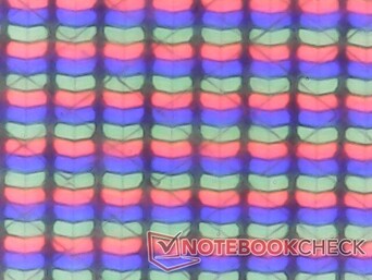 A matriz subpixel está no lado granuloso e não tão crocante quanto gostaríamos