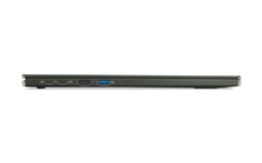 Acer Swift Edge 16 - Esquerda - Portas. (Fonte da imagem: Acer)