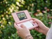 O Anbernic RG DS Plus tem como objetivo melhorar a experiência de jogar jogos do Nintendo DS.