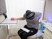 Basicamente, os sem-teto construíram um PC de jogo inteiro dentro de um sistema de banheiro, e um bastante poderoso. (Fonte de imagem: Basicamente sem-teto)
