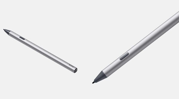 O Boox InkSense Plus Stylus é mais longo e mais pesado, mas tem uma ponta menor. (Fonte da imagem: Boox)