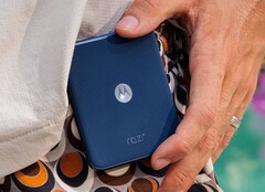 O Motorola Razr 60 vem em novas cores. No entanto, pouco mais mudou em relação ao seu antecessor. (Fonte da imagem: Motorola)