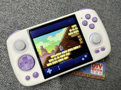 O RG Cube deve ser poderoso o suficiente para emular jogos de Gamecube e PlayStation 2. (Fonte da imagem: Discord)