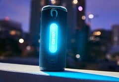 A cor e o brilho da luz embutida podem ser ajustados no aplicativo JBL Portable (Fonte da imagem: JBL)