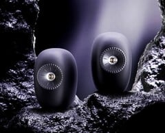O KEF LS Luxe possui um driver coaxial de 165 milímetros.