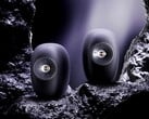 O KEF LS Luxe possui um driver coaxial de 165 milímetros.