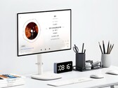 O mais recente monitor inteligente da KTC possui alto-falantes quádruplos e uma webcam de 8 MP. (Fonte da imagem: KTC)