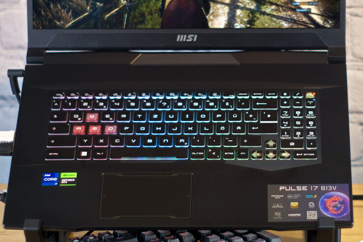 Teclado e touchpad do MSI Pulse 17