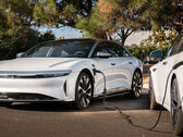 A Lucid está introduzindo o carregamento bidirecional de EVs em seus Air EVs por meio de uma atualização OTA. (Fonte da imagem: Lucid)