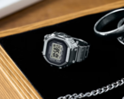 O relógio de anel Casio CRW-001-1JR (foto) tem aproximadamente 2 anos de duração da bateria com a pilha SR621SW. (Fonte da imagem: Casio)