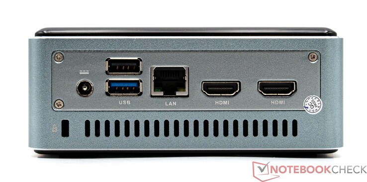 Traseira, porta de rede (19 V; 4,74 A), 1x USB 3.2, 1x USB 2.0, 2,5G LAN, 2x HDMI 2.0