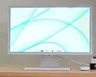 O iMac de 24 polegadas parece mais moderno sem seu queixo considerável. (Fonte de imagem: Bilibili)