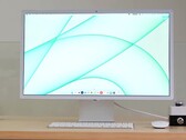 O iMac de 24 polegadas parece mais moderno sem seu queixo considerável. (Fonte de imagem: Bilibili)